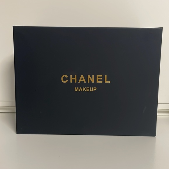 Chanel Makeup Tweed Coin Pouch Box & Ribbon - Picture 6 of 7